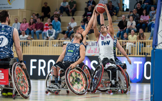 Die Rhinos behaupten sich im Doppelspieltag – mit Einsatz, Rebounds und starker Crunchtime.
