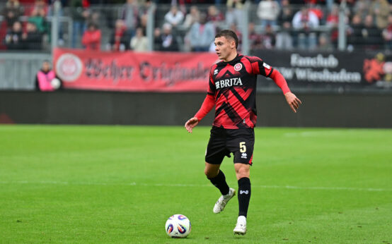 Niklas May für zwei Spiele gesperrt.