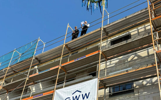 Richtfest in der Bahnstraße: In Wiesbaden-Erbenheim entstehen 33 geförderte Wohnungen und eine Kindertagesstätte.