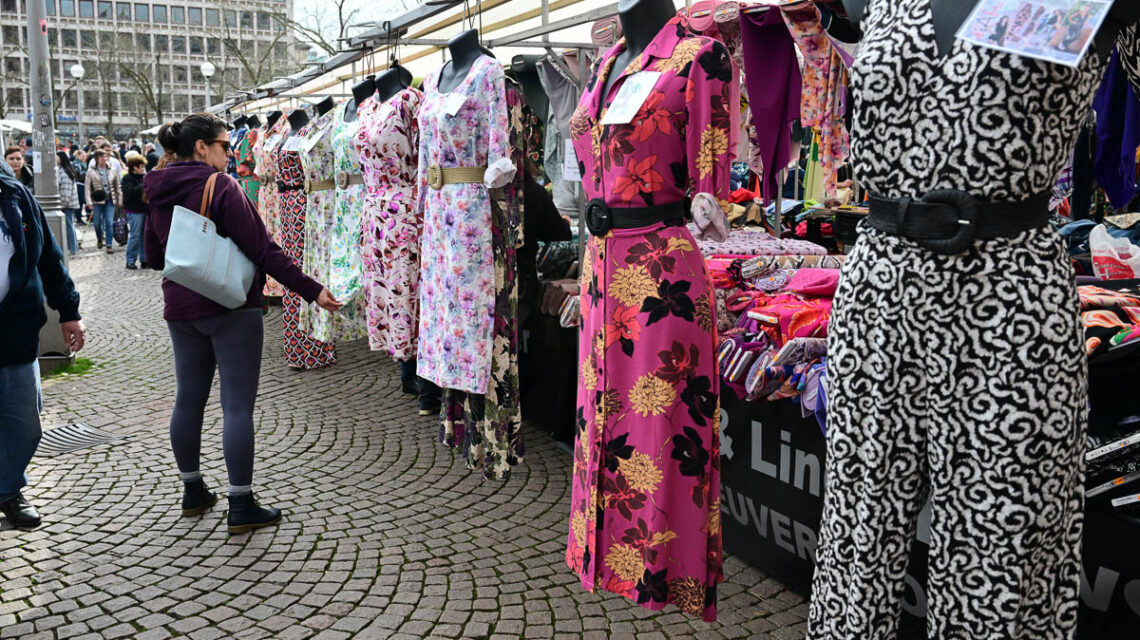 Stoffmerkt Wiesabden