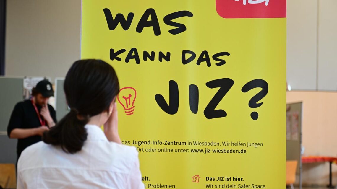 Jugendaktionstag „gEt a liFe“ – bringt Beratung direkt zu Wiesbadener Schülerinnen und Schülern.