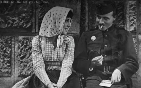 Stumm, aber eindringlich: „Die Melodie des Herzens“ erzählt von Liebe, Hoffnung und Absturz – ein Filmklassiker, der bis heute berührt.