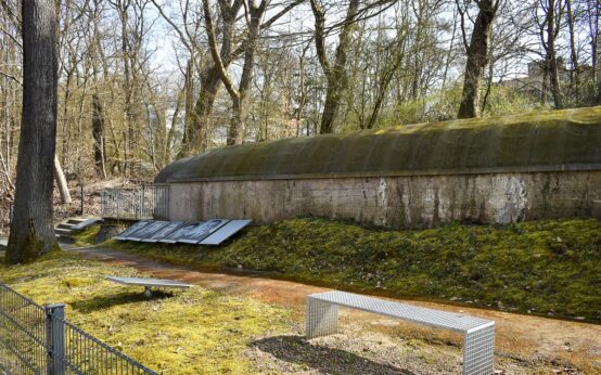 KZ-Gedenkstätte unter den Eichen