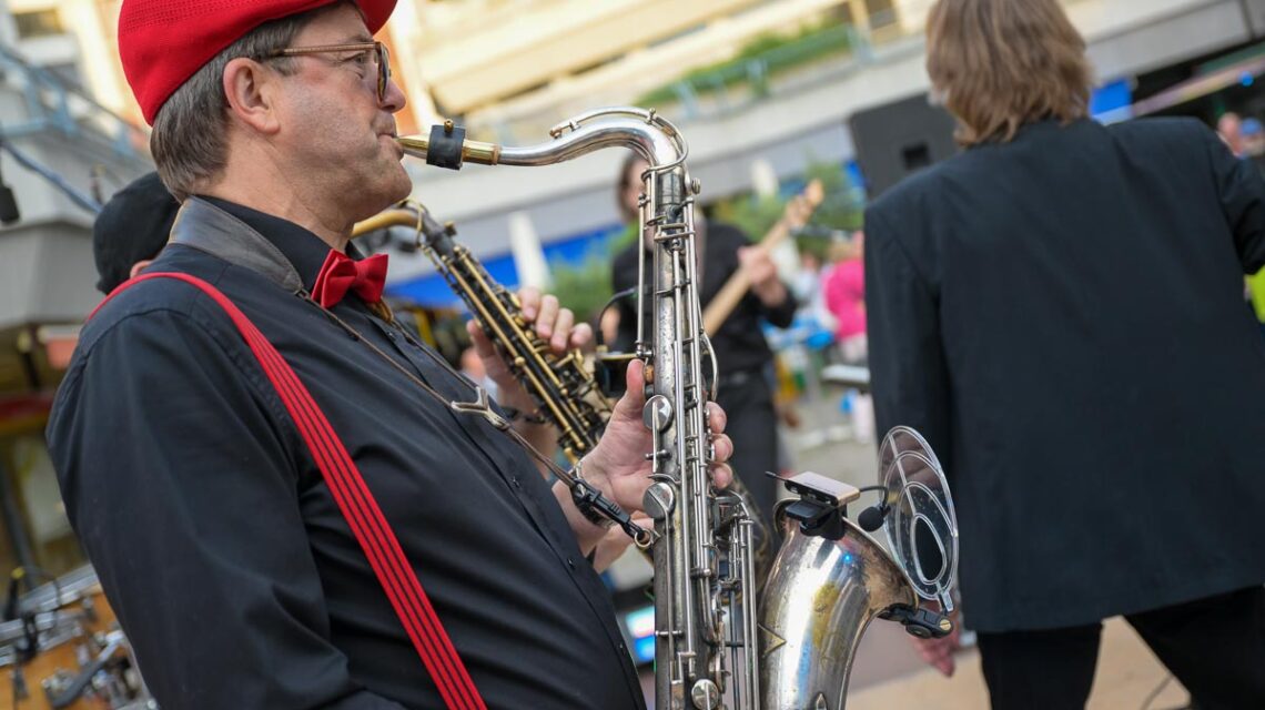 Freitag, fünf Höfe, fünf Bands und Live Musik bis zum ...