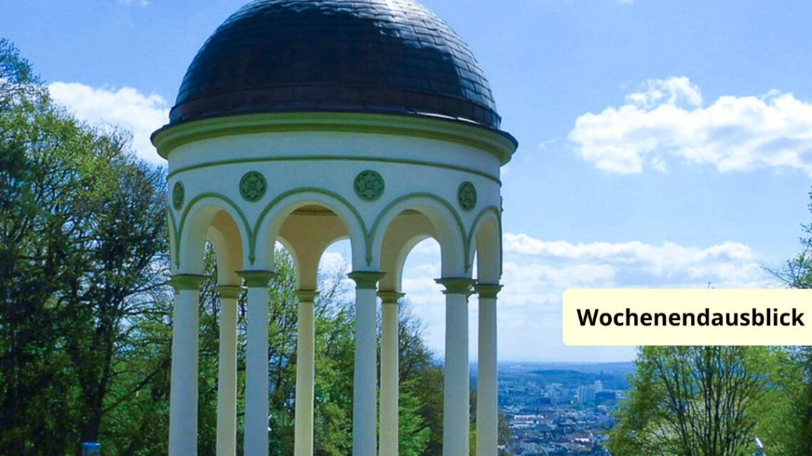 Blick vom Neroberg auf Wiesbaden, im Vordergrund der Monopterus