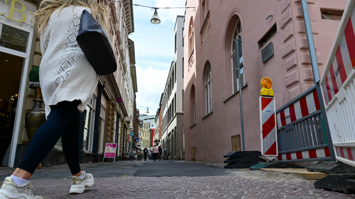 Ellenbogengasse wird neu gepfalstert.