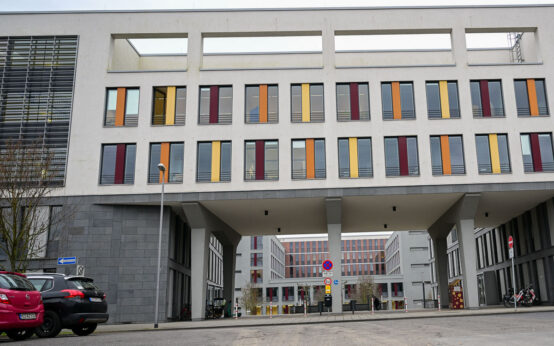 Konradinerallee 11