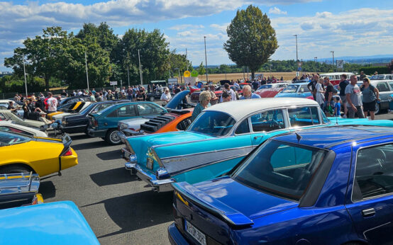 Oldtimer-Treffen auf dem Kerbe-Platz in Wiesbaden Freudenberg.