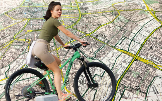 Die neue Radverkehrskarte zeigt Wiesbadens Wege im Detail – von Alltagsrouten bis zu Ausflugsstrecken ins Umland.