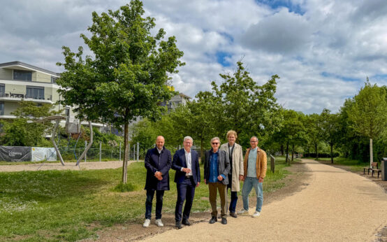 Foto – Marc Mische, Lyson; Andreas Kowol, Stadt Wiesbaden; Andrzej und Kostja Lyson, Lyson; David Berger, Gramenz (von links nach rechts)