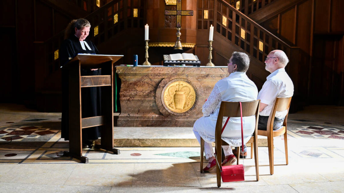 Mehr als 20 Paare feierten beim Hochzeitsfest an der Lutherkirche ihre Liebe – mit Trauung, Segnung und persönlichen Zeremonien.
