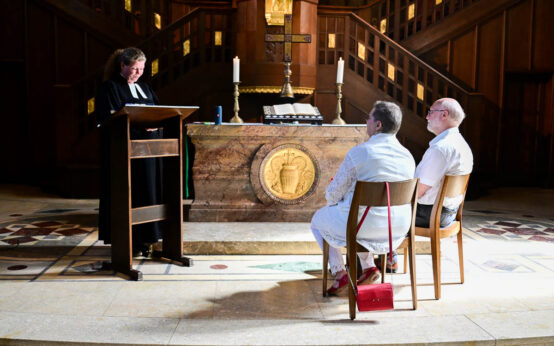 Mehr als 20 Paare feierten beim Hochzeitsfest an der Lutherkirche ihre Liebe – mit Trauung, Segnung und persönlichen Zeremonien.