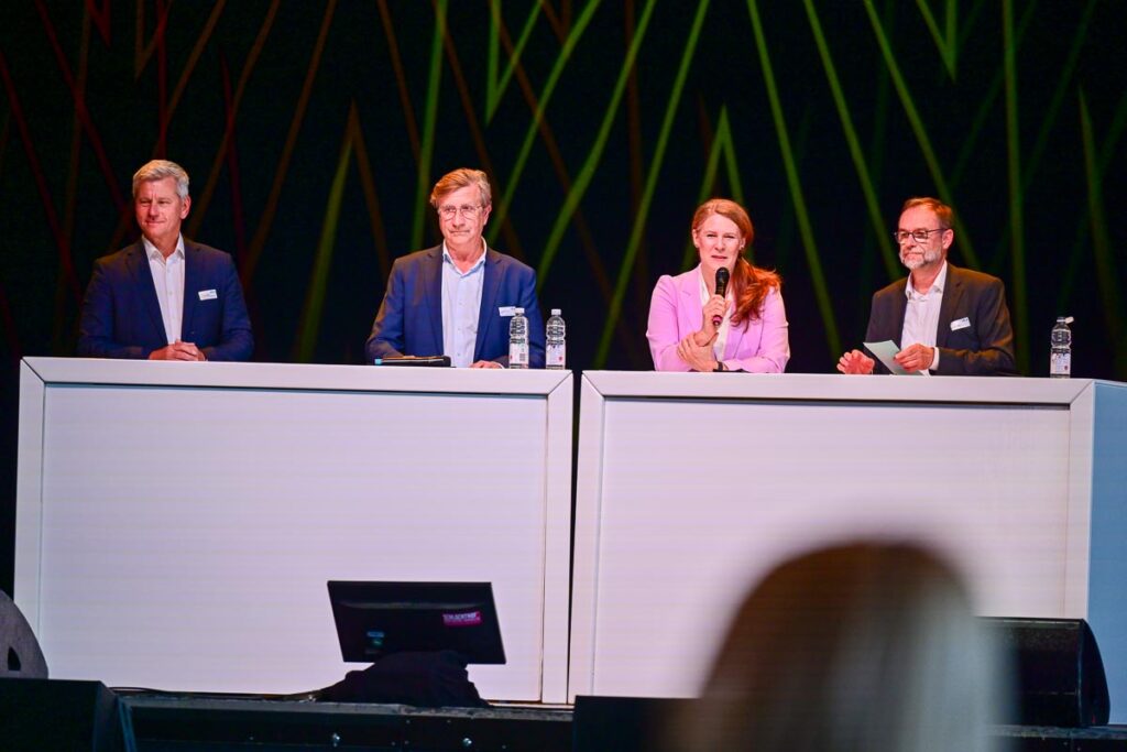 Andreas Kowol, Christoph Golla, Dr. Ute Knippenberger und André Reisig