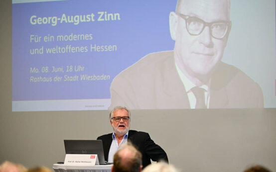 Prof. Dr. Walter Mühlhausen